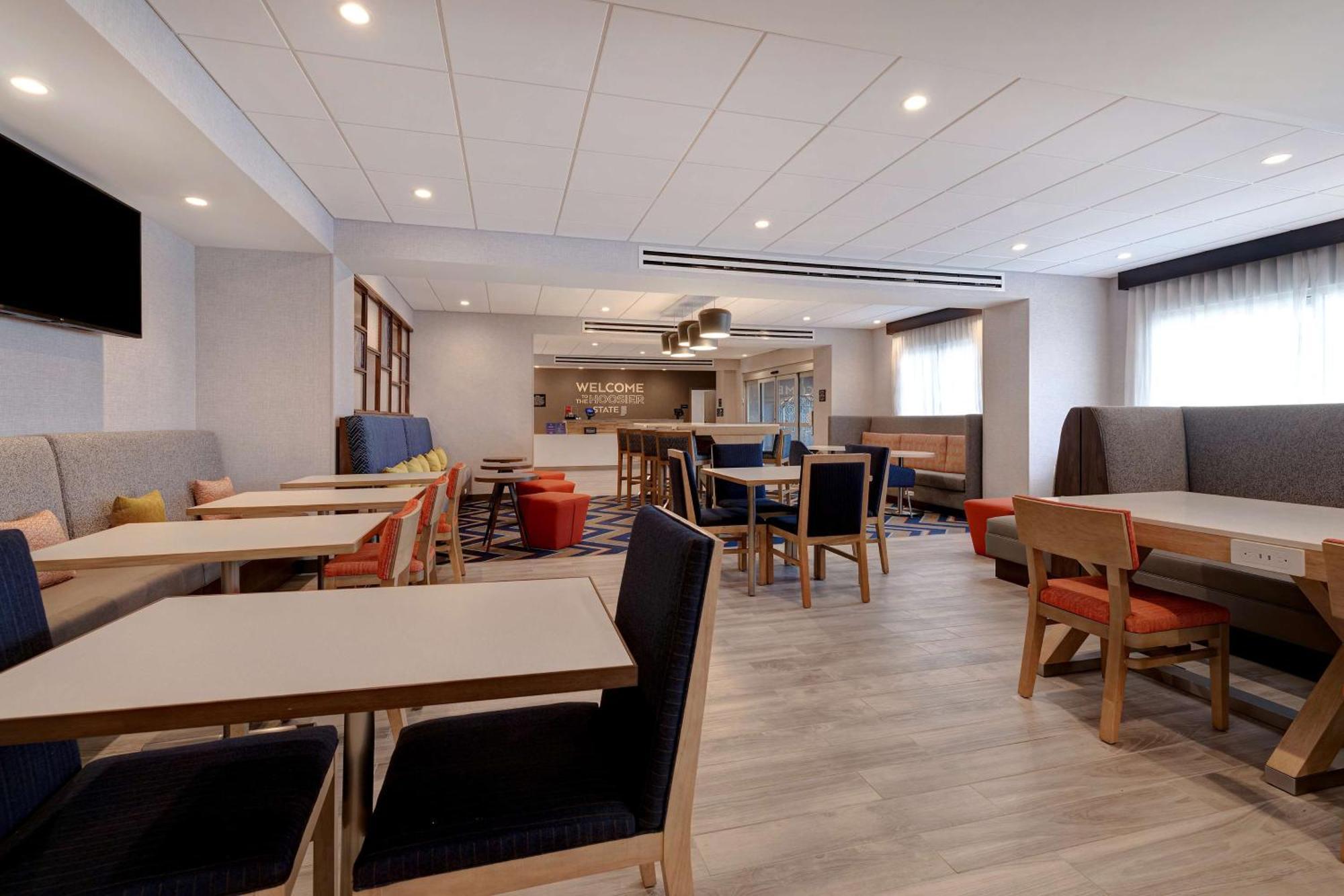 Hampton Inn Crown Point, In Екстер'єр фото